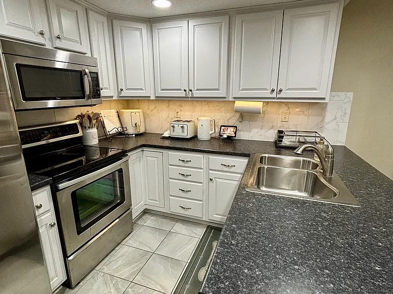 1501 Janice Ct — Photo 3