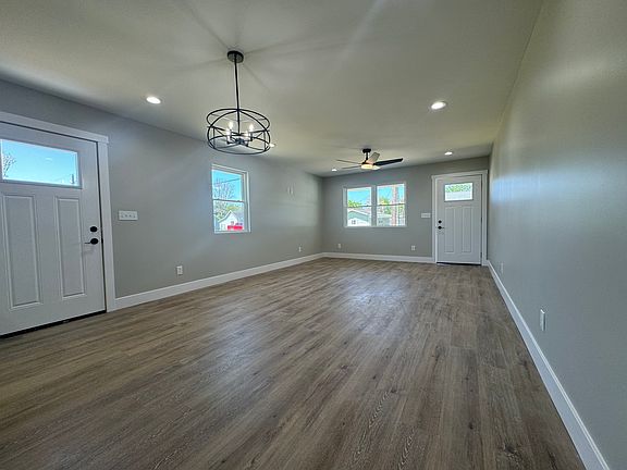 5th image of 603 E Bard St