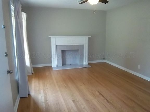 3rd image of 1005 S Milam St
