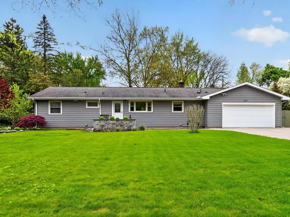 1603 Clover Ln, Midland, MI 48640