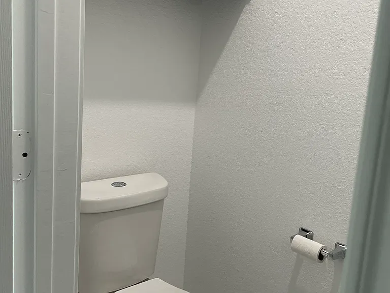 2nd bathroom