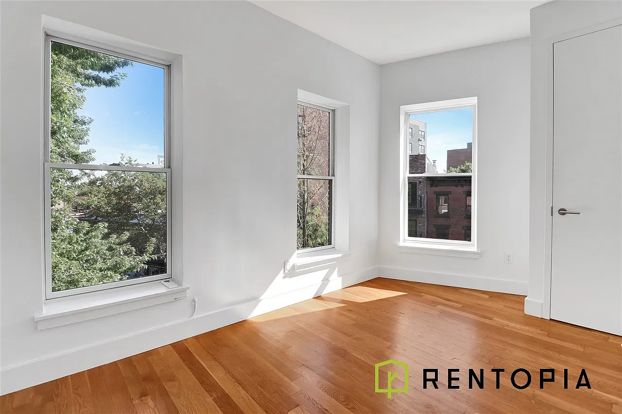127 Lefferts Place — Photo 2