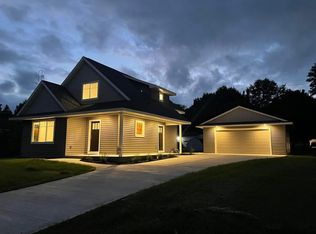 2135 Shopiere Rd, Beloit, WI 53511