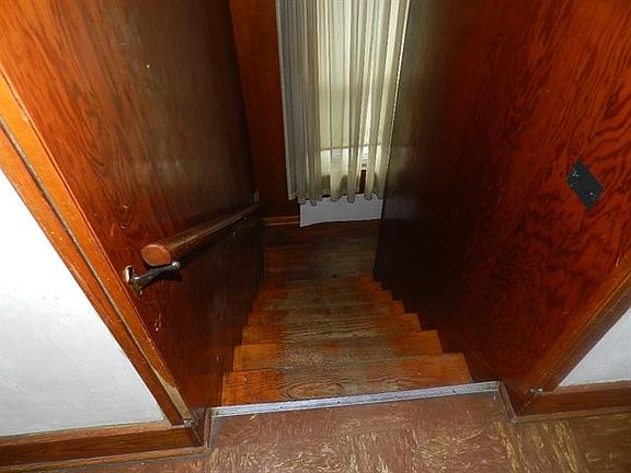 5th image of 719 Sandusky Ave