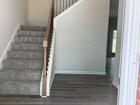 2nd image of 116 Hampton Way