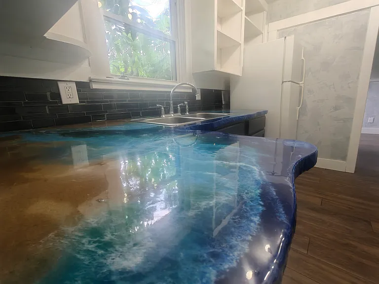 3804 Macarthur Dr — Photo 3