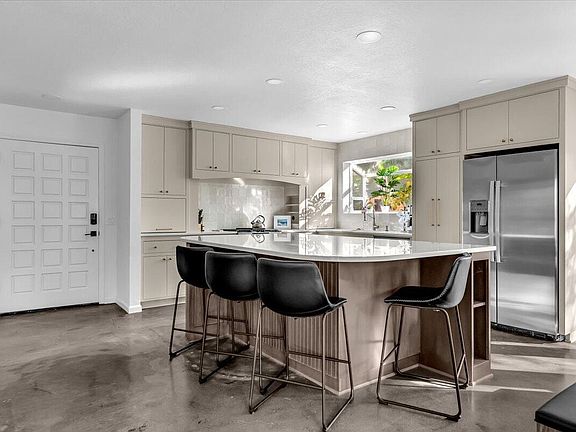 4th image of 15745 Montgomery Ranch Rd