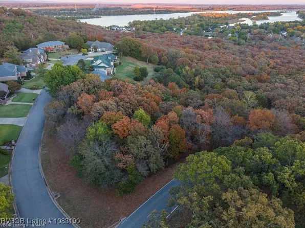 8200 Cleburne Ct, Fort Smith, AR 72903