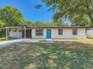 5239 Village Gln, San Antonio, TX 78218