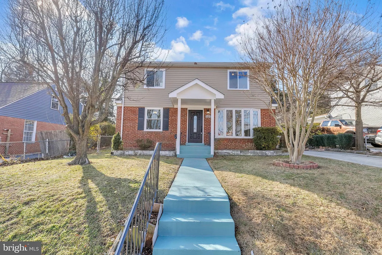 2107 Van Buren St photo 1