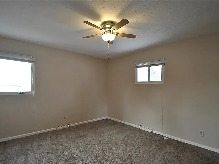 7604 Western Ave — Photo 15