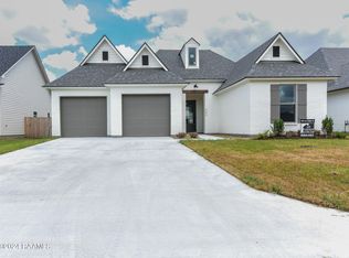 403 Lost Bridge Dr, Broussard, LA 70518