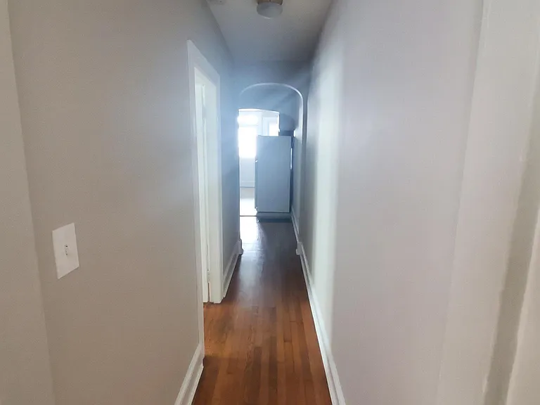 1-2105 Mount Vernon Ave #1 — Photo 12