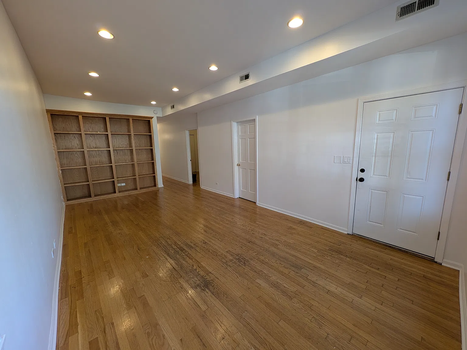4 bed, 1450 sqft, $3,500 — Photo 3