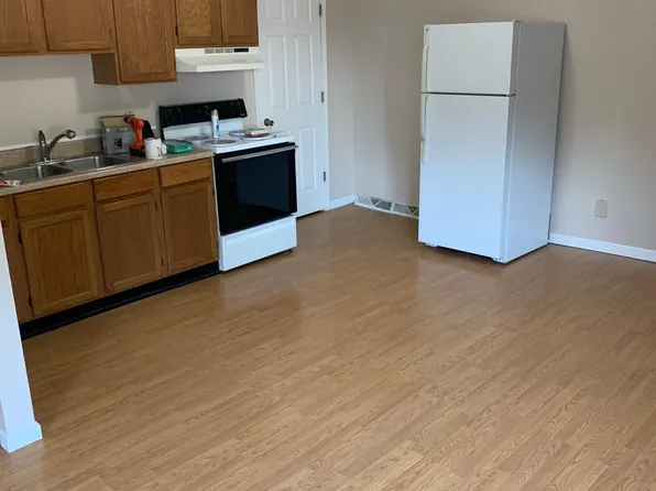 102 E 6th St, Saint Jacob, IL 62281