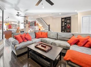 23-39 19th St, Astoria, NY 11105