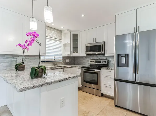 17922 NW 68th Avenue #32, Hialeah, FL 33015