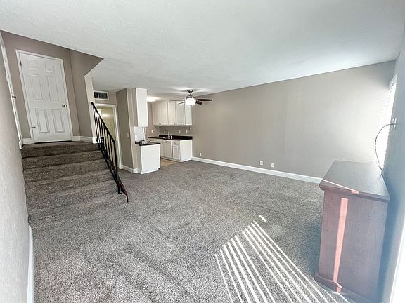 2nd image of 3900 H St APT 04