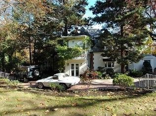 1212 Grenox Rd, Wynnewood, PA 19096