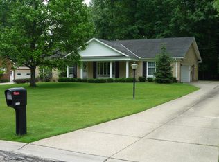 10522 Tanager Trl, Brecksville, OH