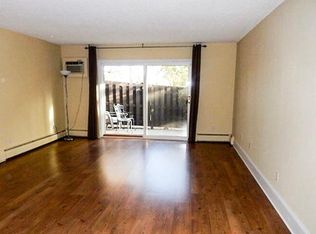 10211 Cedar Lake Rd APT 111, Minnetonka, MN 55305