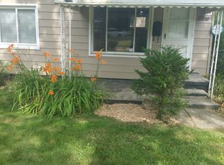 Dixie, Redford, MI 48239