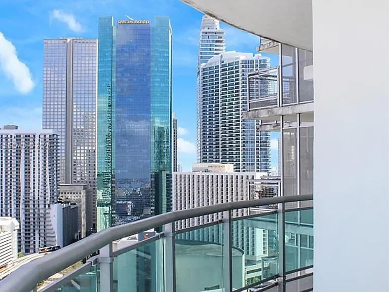350 S Miami Ave #L-13 — Photo 7
