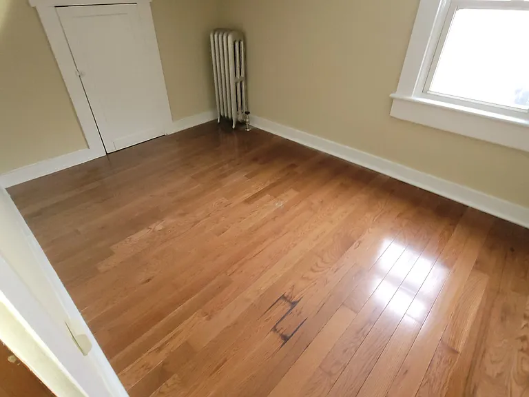 223 E Mountain Rd — Photo 9