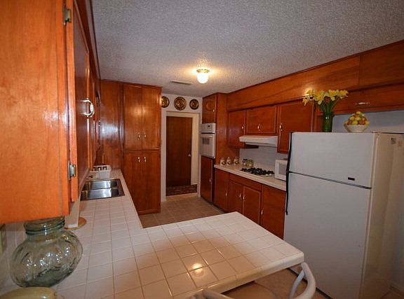 2nd image of 508 Hudson Ave