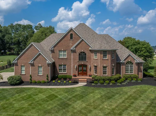 206 Golf Club Dr, Nicholasville, KY 40356