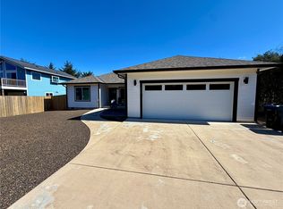 354 Sand Dune Avenue NW, Ocean Shores, WA