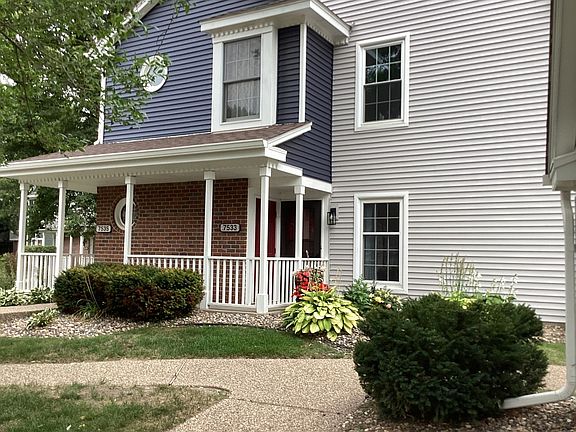 4th image of 7535 W 110th St