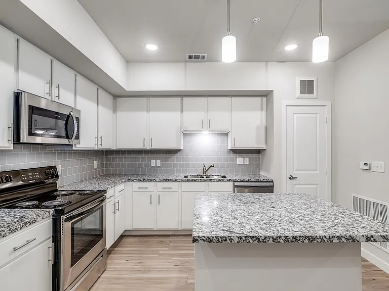 Heritage Senior Residences 55+Community — Photo 15