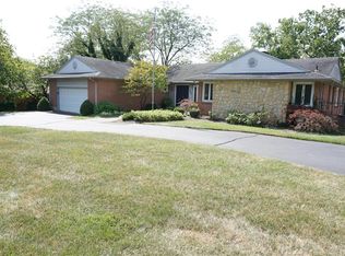 5487 Woodbridge Ln, Dayton, OH 45429