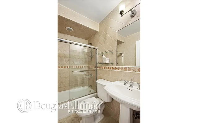 Rented by Douglas Elliman | media 14