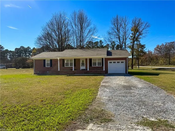 1056 Johnson Cir, Franklin, VA 23851