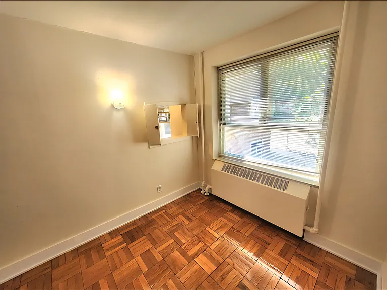 190-17 69th Ave #C — Photo 5