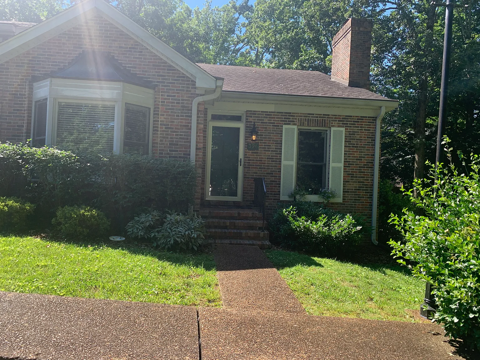 3 bed, 1600 sqft, $1,850 — Photo 1