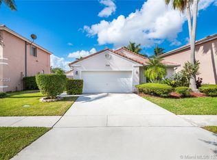 316 SW 194th Ave, Pembroke Pines, FL 33029