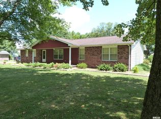 2101 Old Creal Springs Rd, Marion, IL 62959