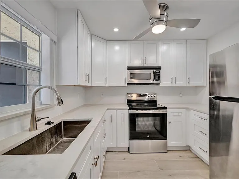 9819 Hernando Ct #29-A — Photo 8