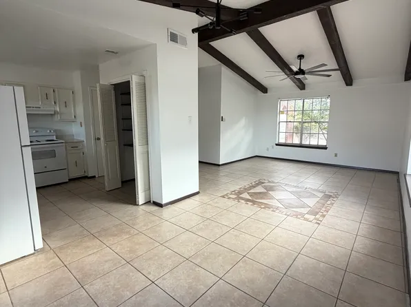 217 E Castellano Dr APT A, El Paso, TX 79912