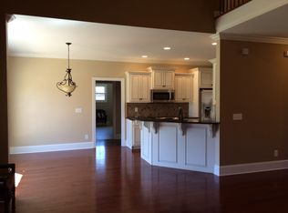 6208 Dry Canyon Ln, Hixson, TN 37343