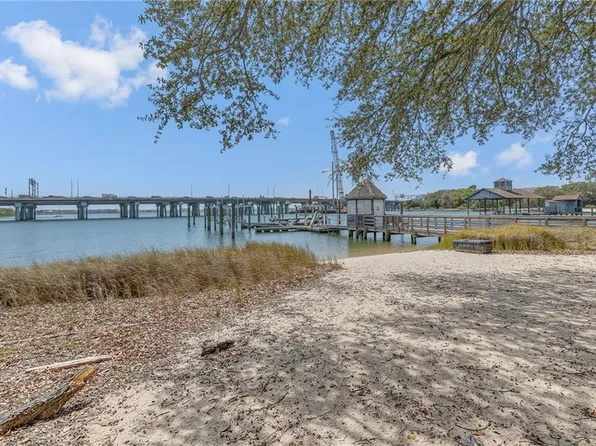 785 W Ocean View Ave, Norfolk, VA 23503