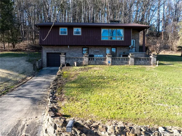 400 Park Hill Dr, Newcomerstown, OH 43832