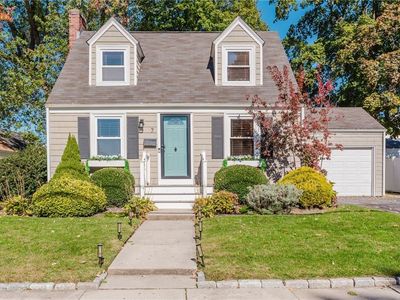 7 Astle St, Cranston, RI, 02905