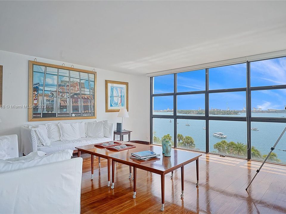 1st image of 9 Island Ave APT 901
