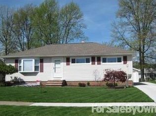 7754 Nassau Dr, Parma, OH