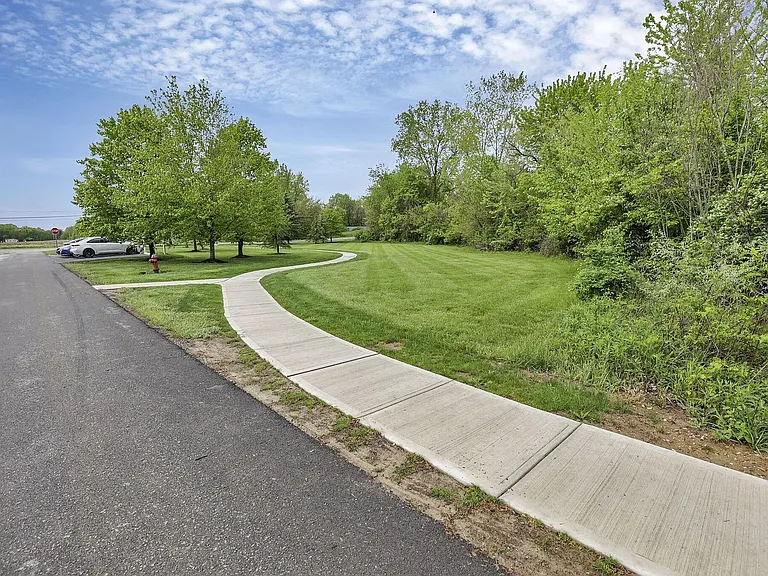111 Coyote Willow Dr — Photo 26