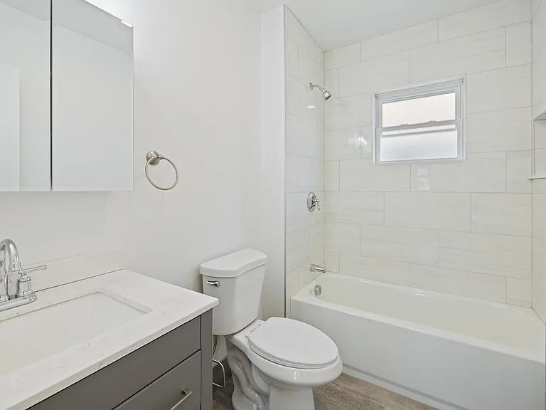 216 Broadway #2 — Photo 23